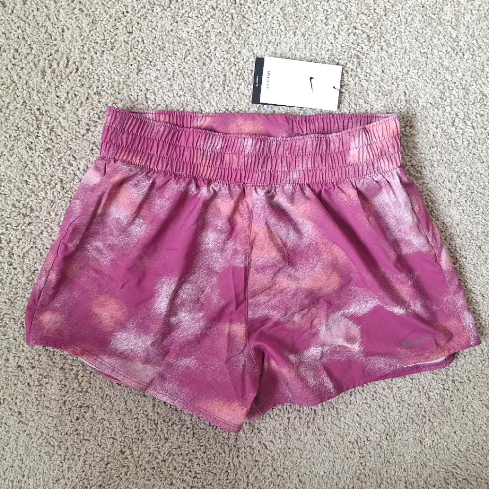 Nike Dri Fit Pink And White Abstract Athletic Running Shorts - Size Medium - NWT